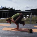 Yogalehrerin Verinika Rössl im Kransbach