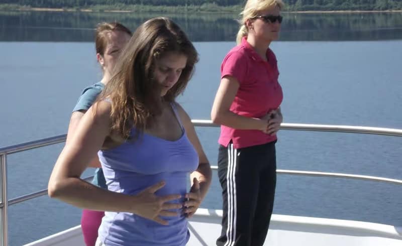 Yoga auf der MS Brombachsee