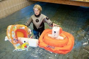 Aufblasbares Wasserspielzeug und Babyschwimmsitze im TV Rheinland-Sommertest 2013: Das Risiko schwimmt mit / 20 von 50 geprften Produkten fallen durch / Schadstoffe und verschluckbare Kleinteile