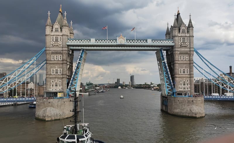 London, Tower Bridge