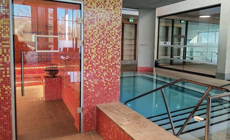 Sprudelhof Therme, Dampfsauna und Warmbecken