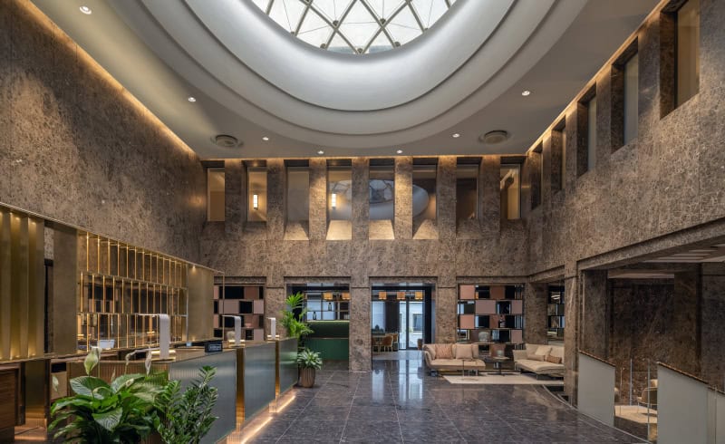 Hilton Turin Centre_Lobby 