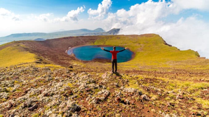 Azhdahak lake ©Touri~ttee of Armenia