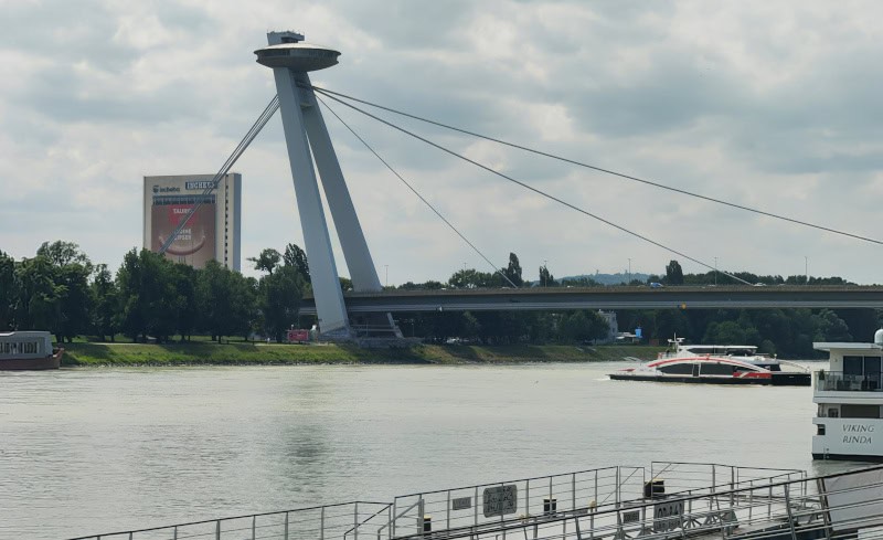 Bratislava Ufo-Tower