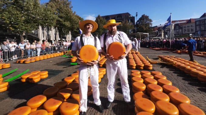Käsemarkt Alkmaar 54 Käsezträger