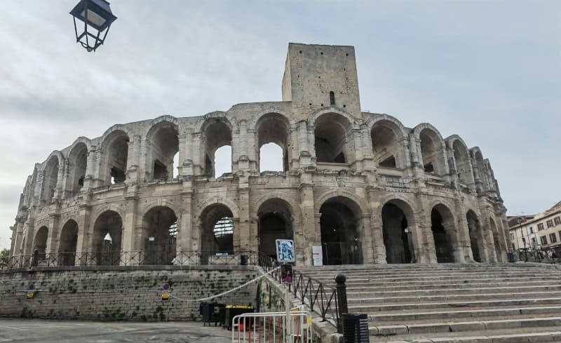 Traumhaft schöne Flusskreuzfahrt mit der Bijou du Rhône auf Saône und Rhône (Teil 2) 81 Arles, Amphitheater, Kolosseum