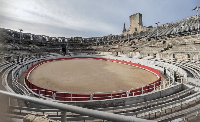 Traumhaft schöne Flusskreuzfahrt mit der Bijou du Rhône auf Saône und Rhône (Teil 2) 88 Arles, Amphitheater, Kolosseum