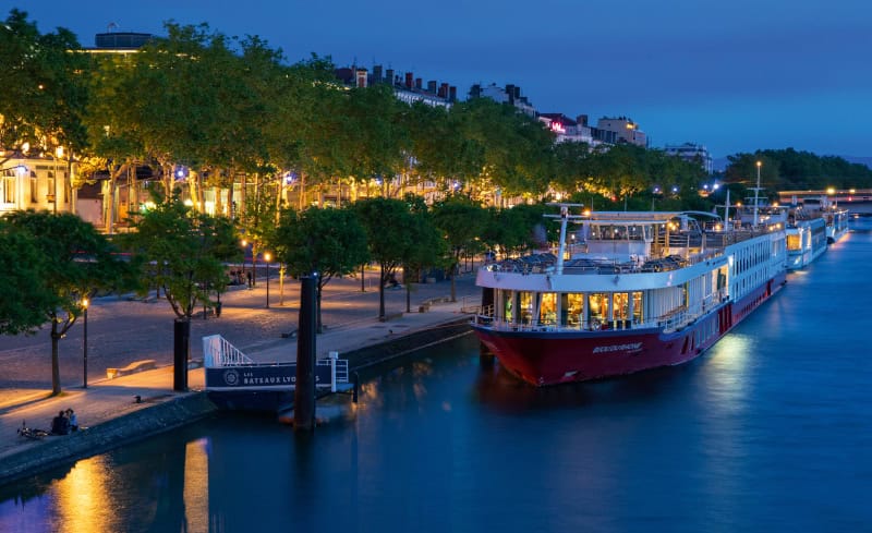 BIJOU DU RHÔNE 1 Lyon river port on Rhône
