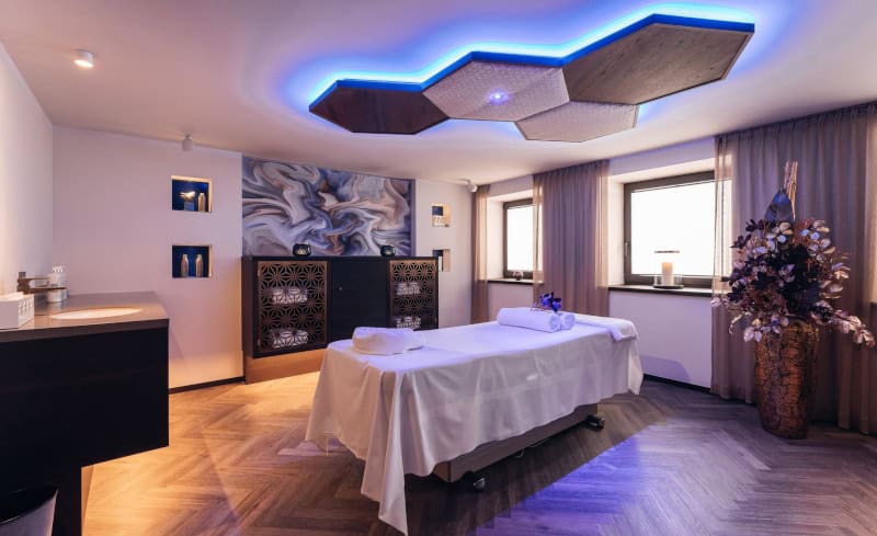 Schneesicheres Ski- und Wellnessarrangement de luxe im Hochfirst – The Luxury Mountain Resort 6 Hochfirst Wellness Beauty-Behandlungen