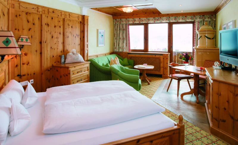 Luxus-Wellness-Auszeit in den Bergen in der Wellnessresidenz Schalber 15 Juniorsuite Wellnessresidenz Schalber