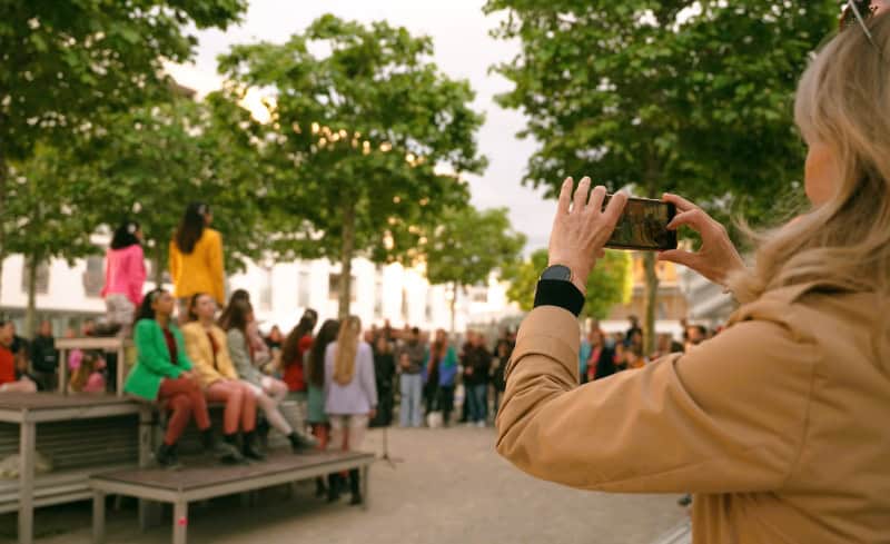 Spagat Theater, Open Air auf dem Bauhausplatz Severin Vogl