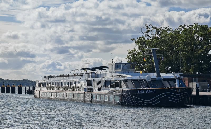 MS Sans Souci