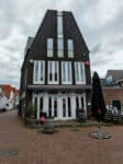 Den Burg 104