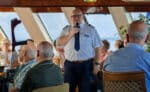 MS Sans Souci 4 Kapitaensempfang Hotelmanager und Kuechenchef